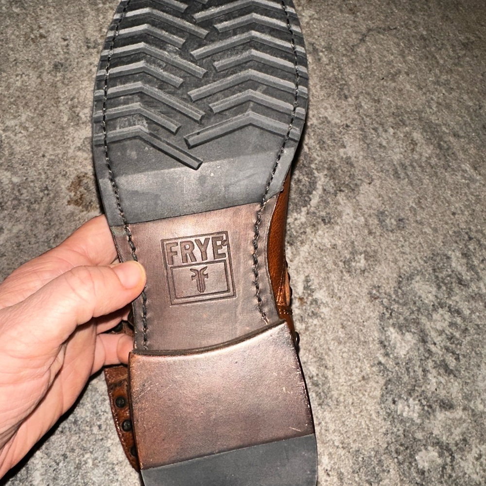 Women’s Frye studded bootie size 9 - Picture 3 of 4